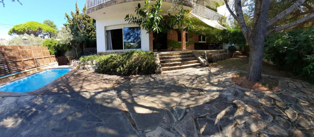 Caldetas Villa Caldes D'Estrach Buitenkant foto